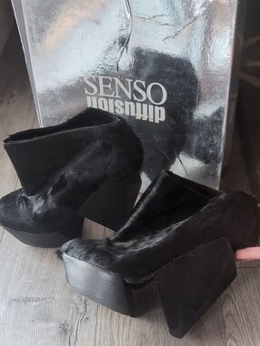 SENSO Diffusion Black Faux Fur Geometric Chunky Heel Ankle Boots